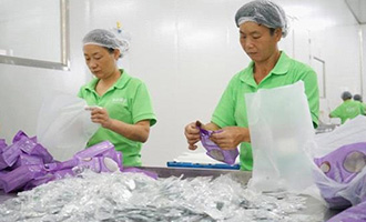 零食企業(yè)與時(shí)間賽跑贏取“新鮮度”，自建基地供應(yīng)堅(jiān)果